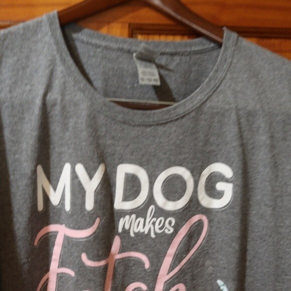GILDAN Gray My Dog Makes Fetch Happen Floral Funny Y2k Mean Girls Joke Shirt 2X - Picture 3 of 9